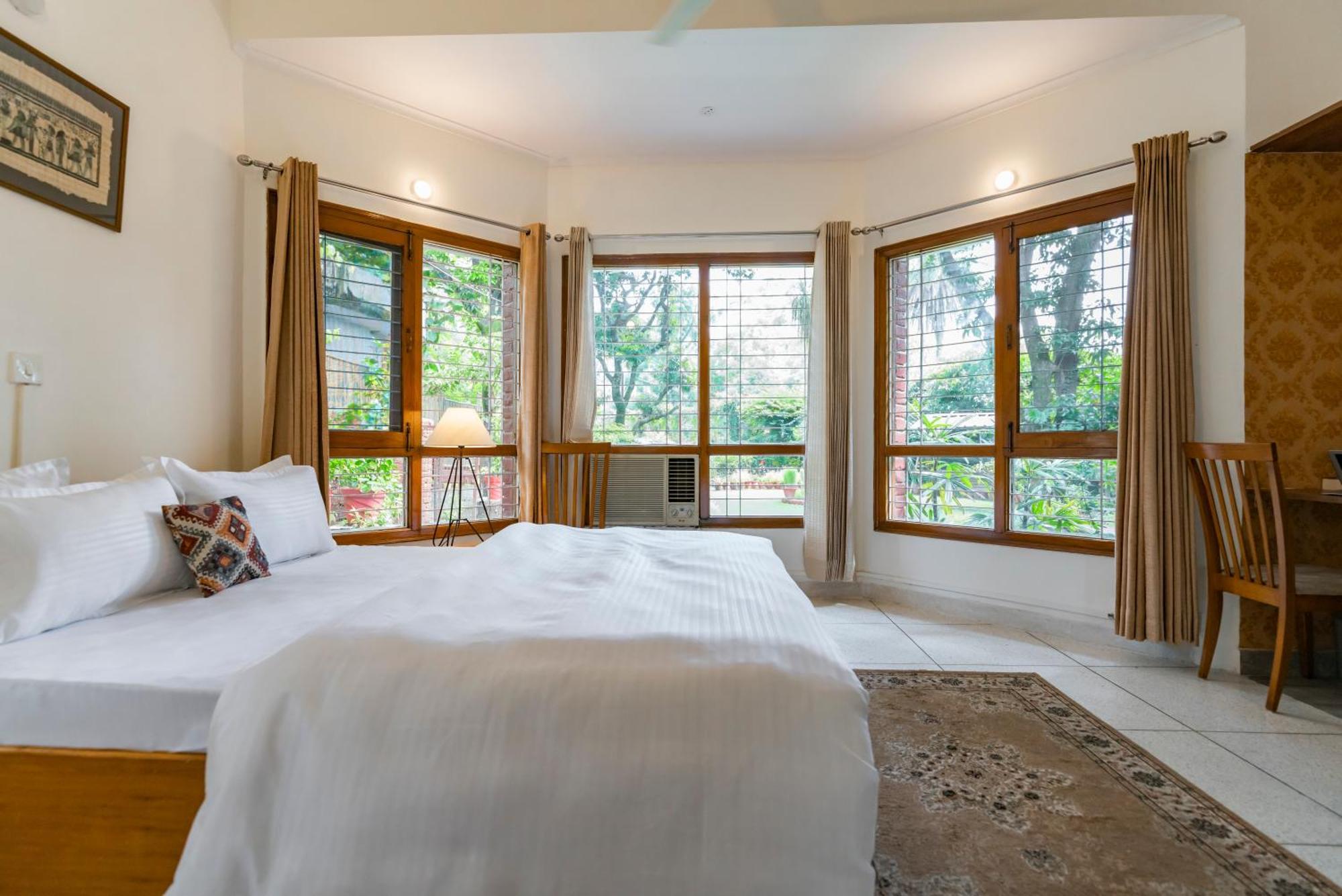 Saffronstays Doon Garden Villa - Near Doon School And Mall Road デヘラードゥーン エクステリア 写真