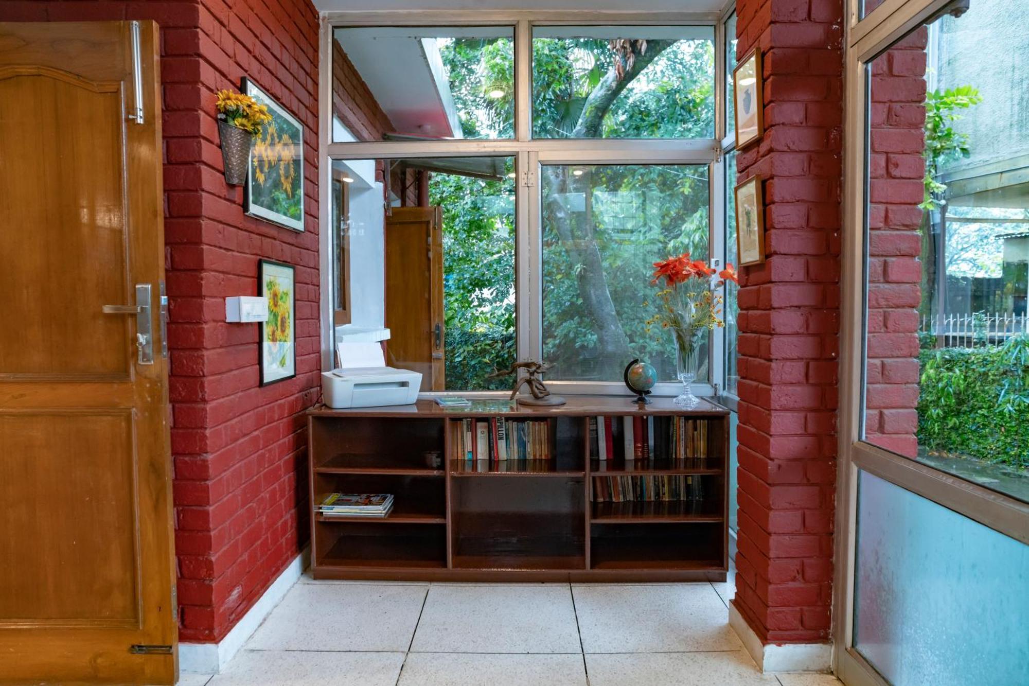 Saffronstays Doon Garden Villa - Near Doon School And Mall Road デヘラードゥーン エクステリア 写真