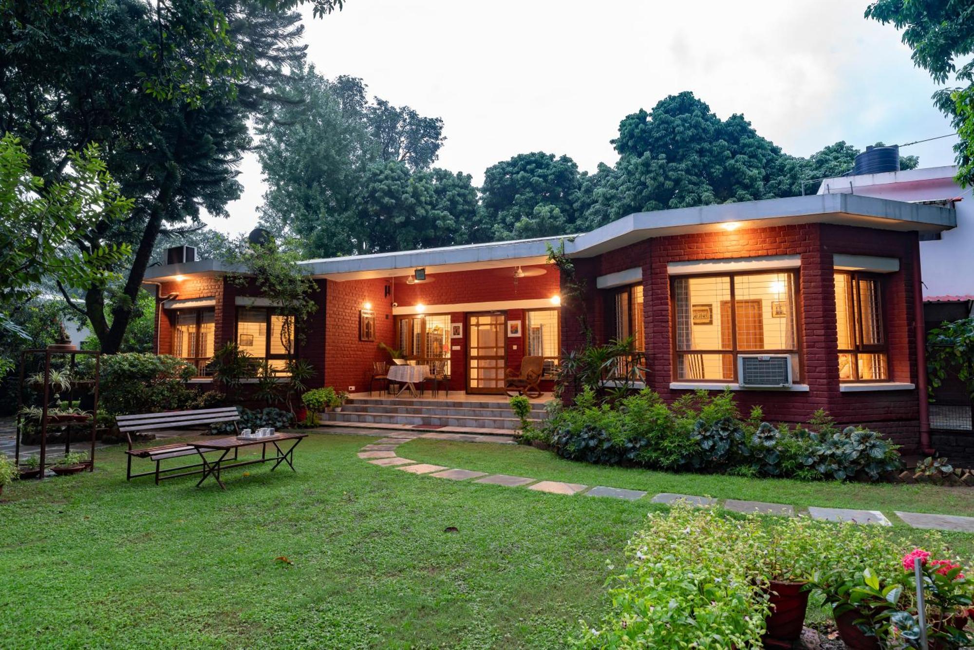 Saffronstays Doon Garden Villa - Near Doon School And Mall Road デヘラードゥーン エクステリア 写真