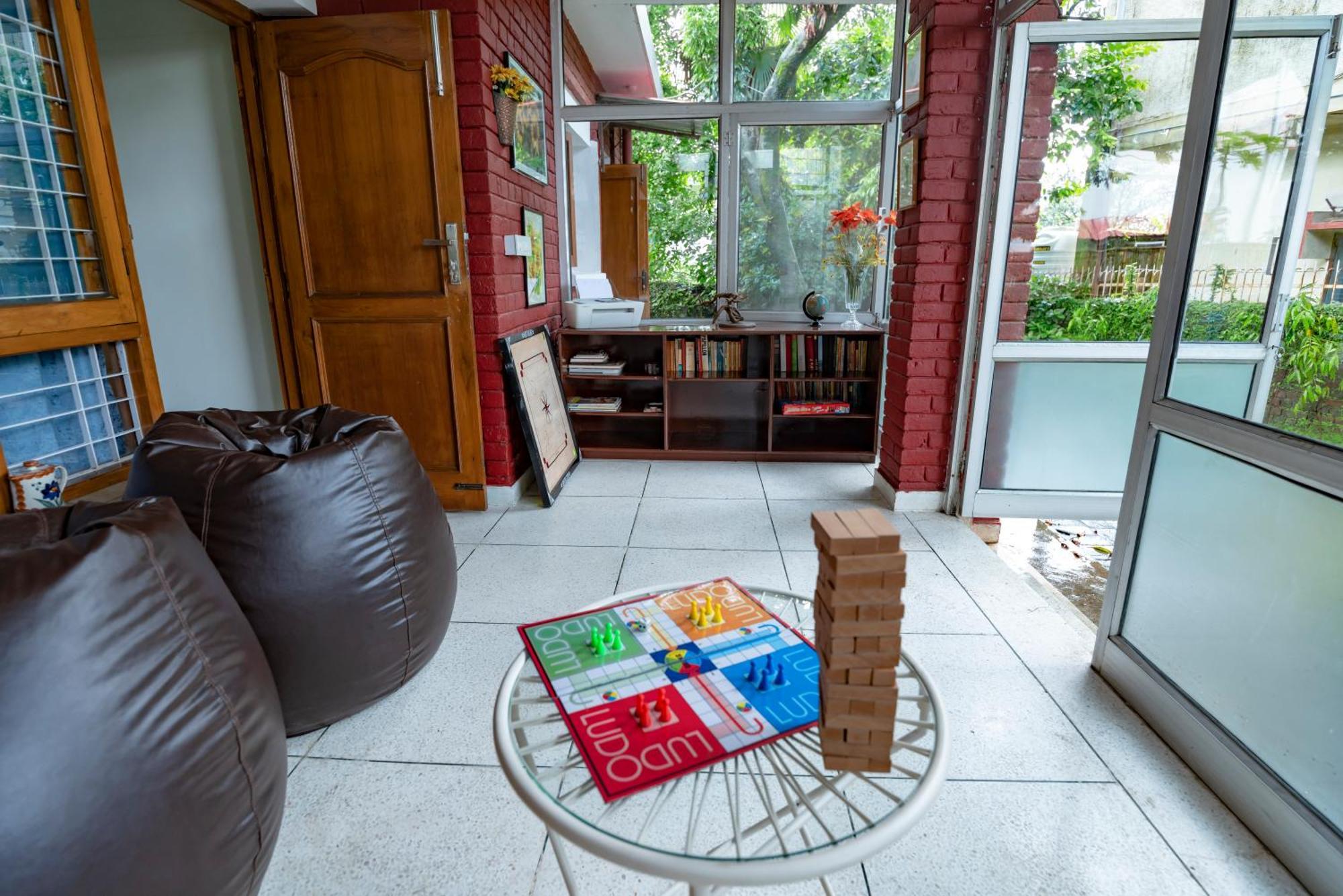 Saffronstays Doon Garden Villa - Near Doon School And Mall Road デヘラードゥーン エクステリア 写真